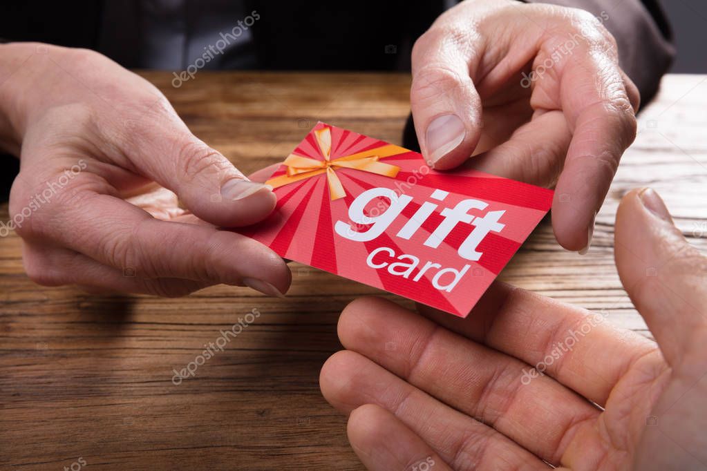 Houten geschenken als waardering voor medewerkers